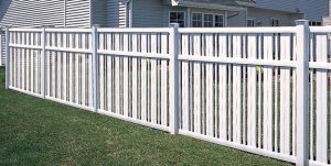 Boston Fence Company Countess Vinyl Midrail White 760x382 1 300x151